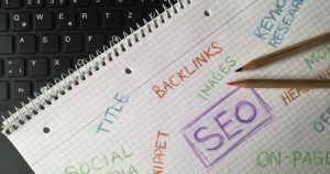 SEO terimleri ve anahtar kelimeler yazılı defter